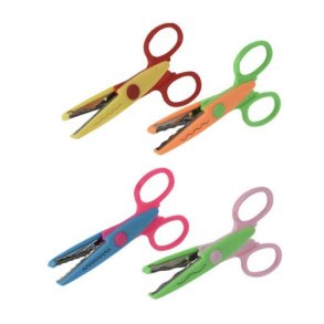 Brnesaks dekosaks 4stk p kort hver saks har eget skremnster